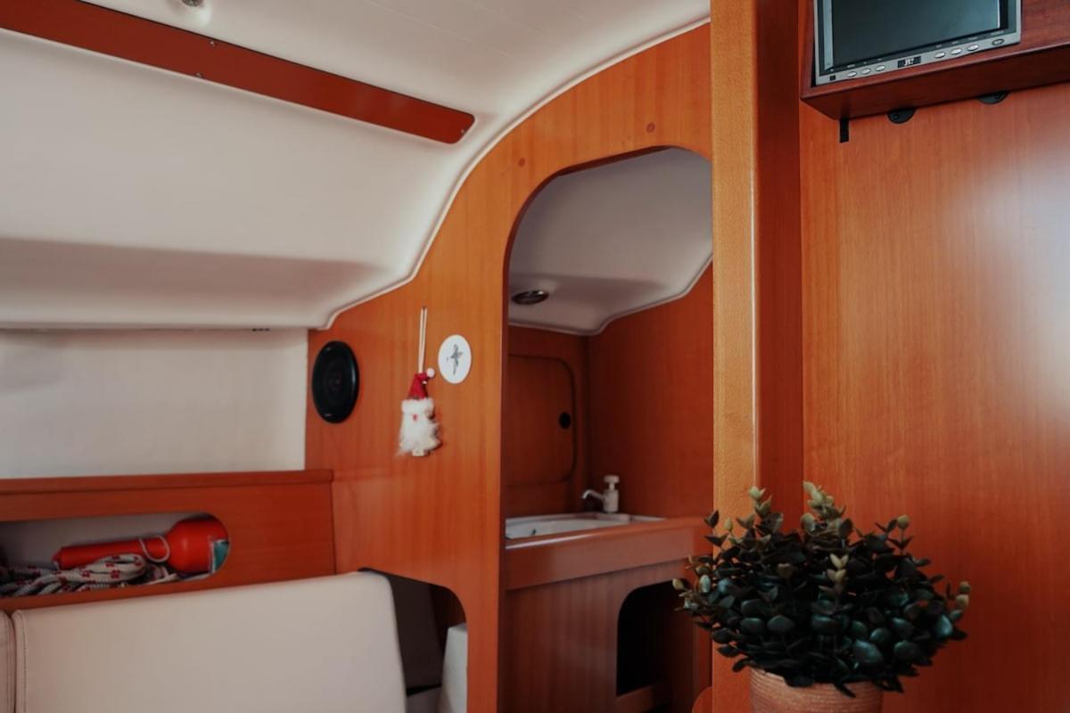 Surfbird Cozy Sailboat Escape Lisboa Exterior foto