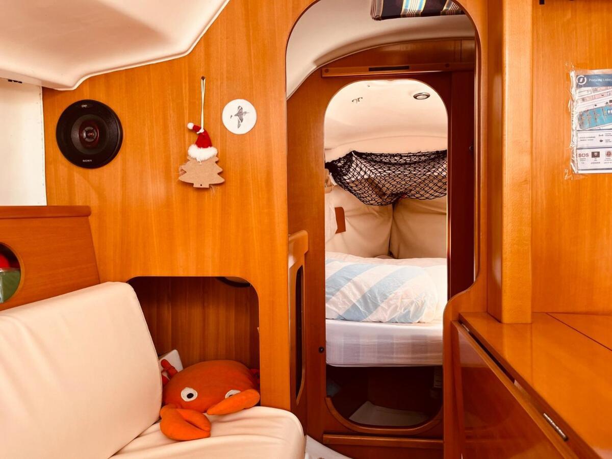 Surfbird Cozy Sailboat Escape Lisboa Exterior foto