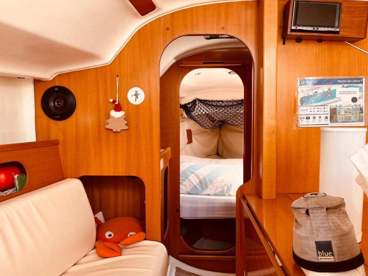 Surfbird Cozy Sailboat Escape Lisboa Exterior foto